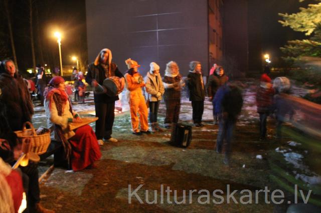 Folkloras kopa "Saulgani"